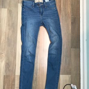 NEW WITHOUT TAGS hollister jeans